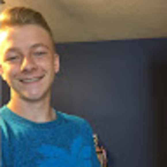 Meet your Posher, Damon - Picture 1 of 1